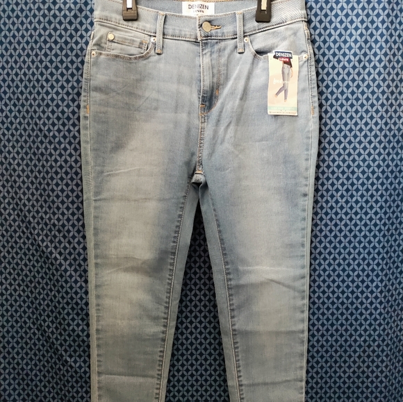 Denizen by Levi's - Juniors light blue, high-rise denim jeans. NWT. Size - 7M - Picture 2 of 10